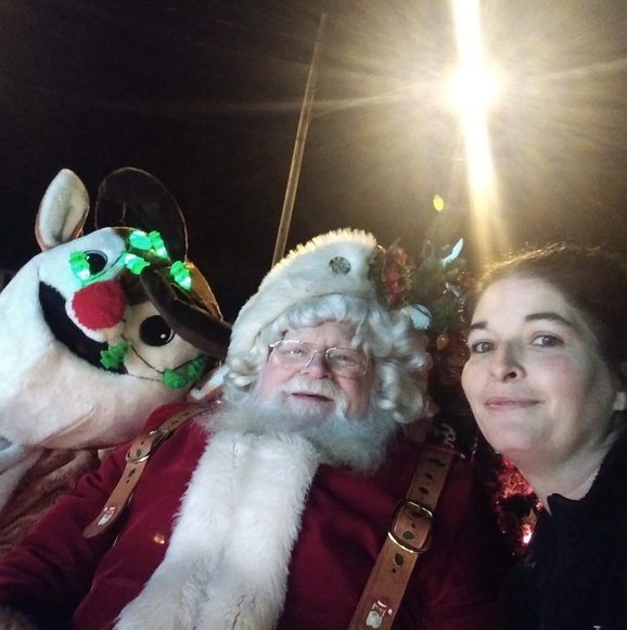 Meet your Posher, Debra - Picture 1 of 1